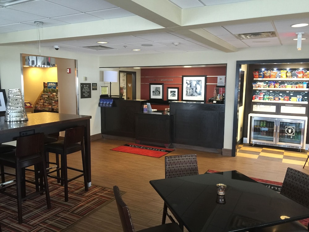 Hampton Inn Uniontown 54/63