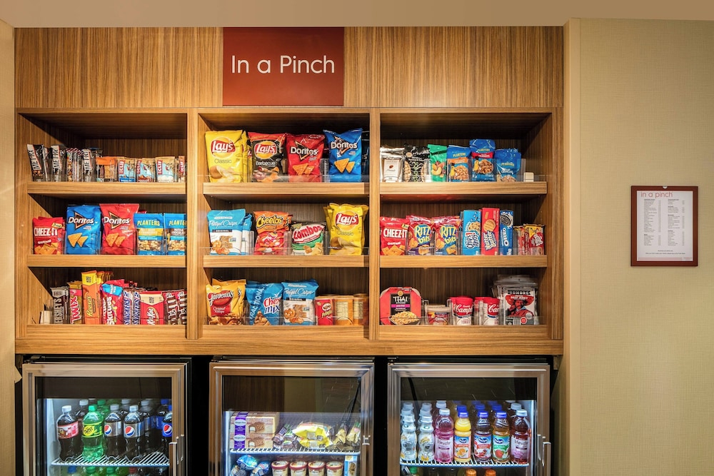 TOWNEPLACE SUITES KANSAS CITY AIRPORT 写真3