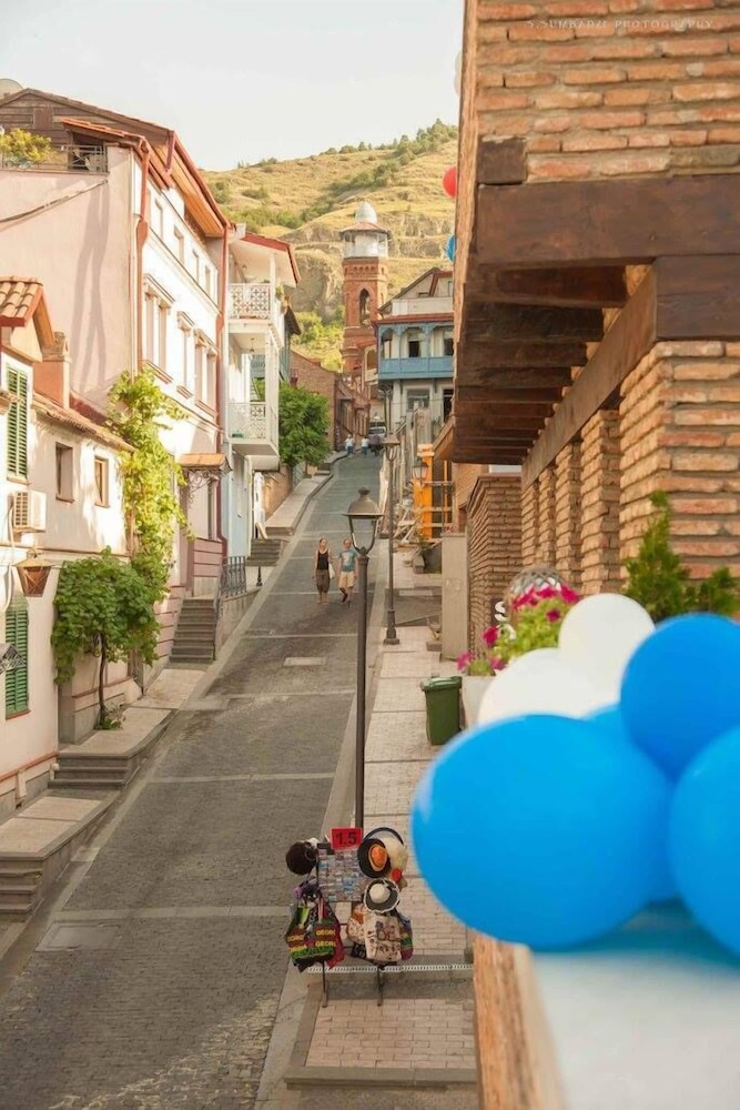 Aivani Old Tbilisi 61/70