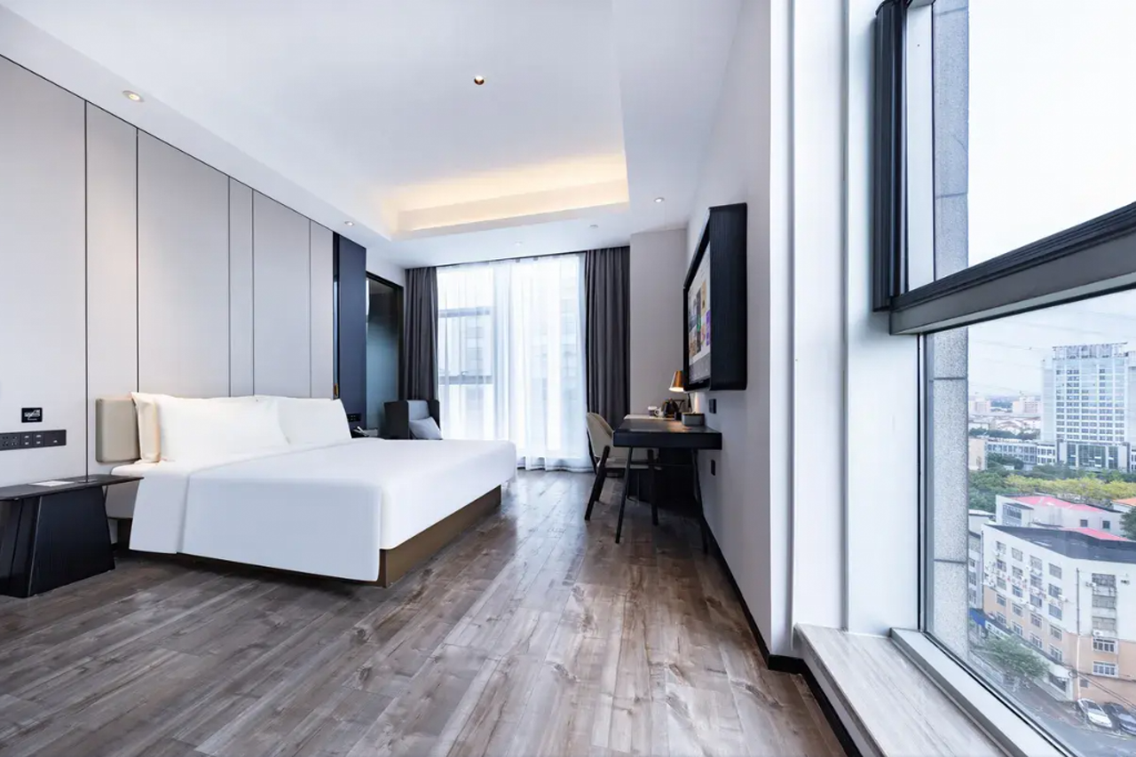 X Hotel Shuguang Atour, Shanghai Wuxu Cruise Terminal 5/15