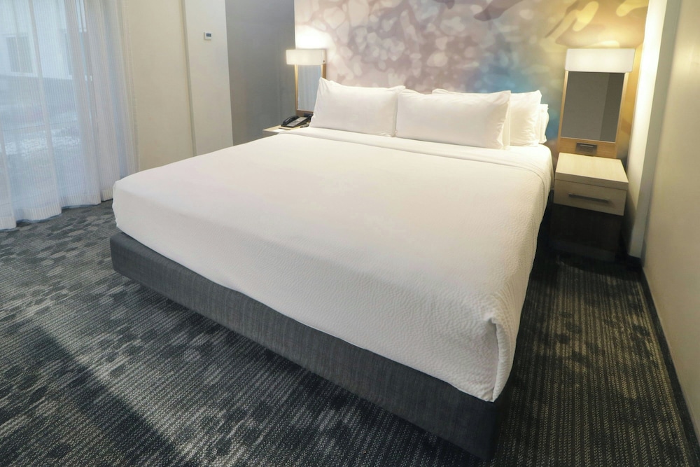 Courtyard By Marriott Monterrey Airport 9/50