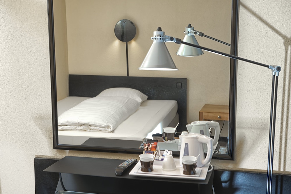 EXCELSIOR LUDWIGSHAFEN HOTEL 10/22