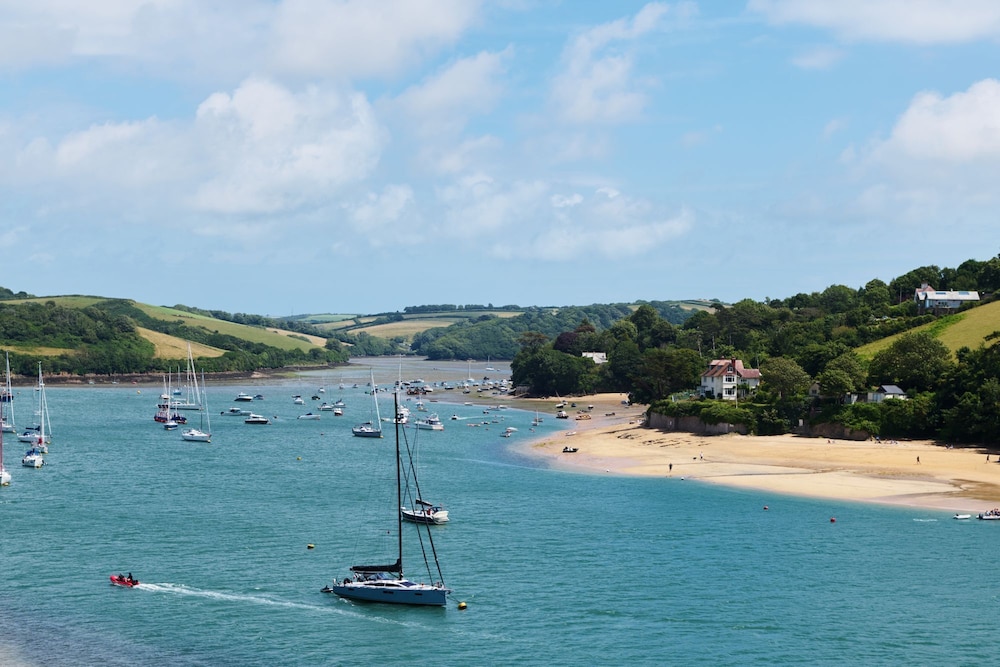 Salcombe Harbour Hotel and Spa 69/75