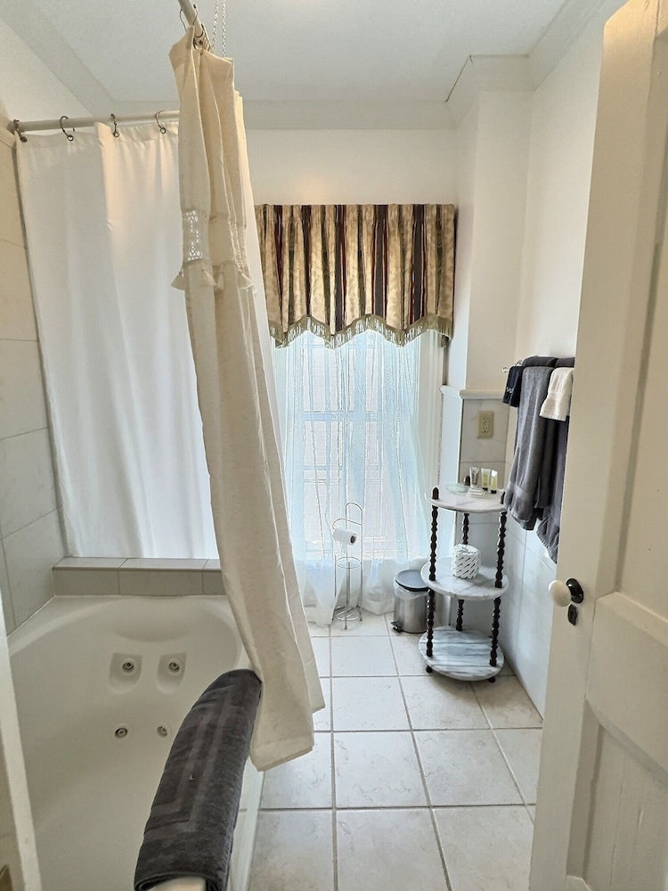 Lasalle Bed Breakfast 35/54