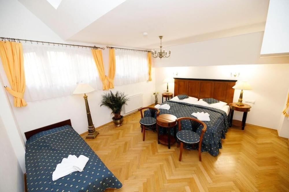 Hotel Salvator 40/63
