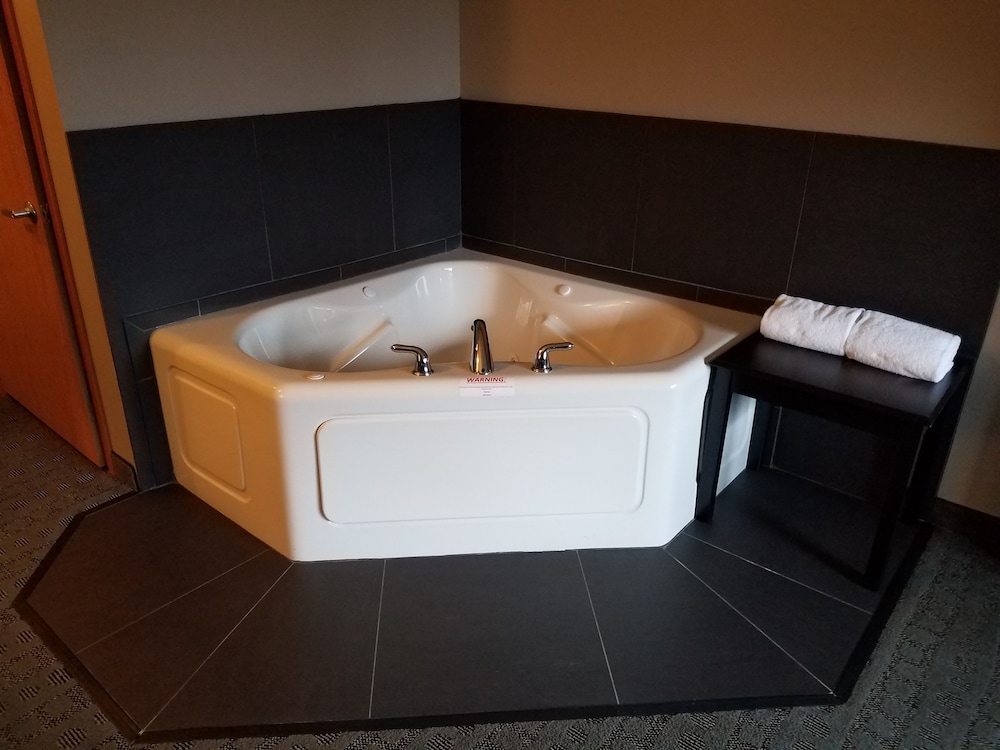 Okoboji Inn And Suites 51/52