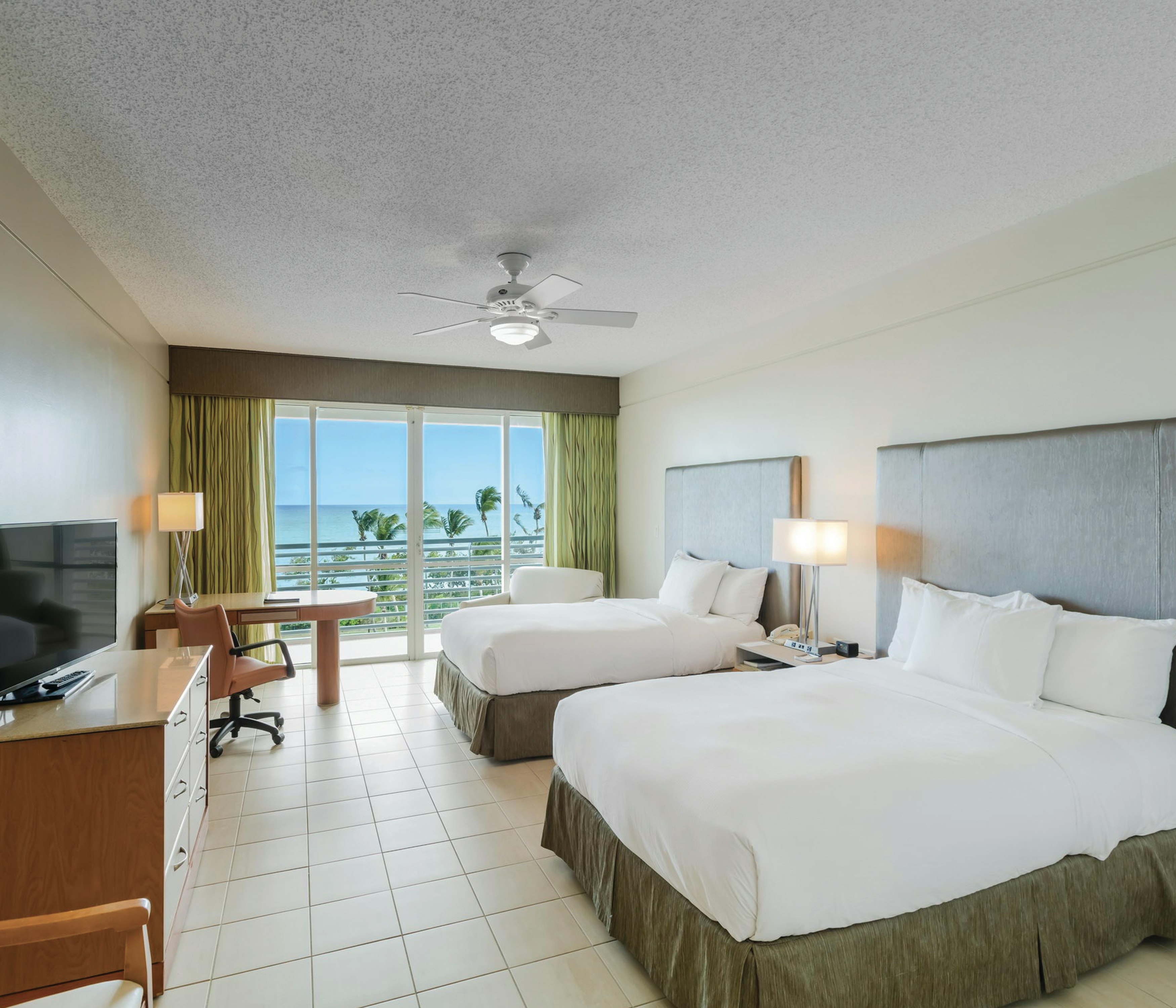 Deluxe, 2 Double Beds, Ocean Front
