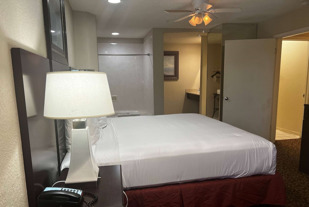 Studio6 Houston, TX - Westchase 28/56