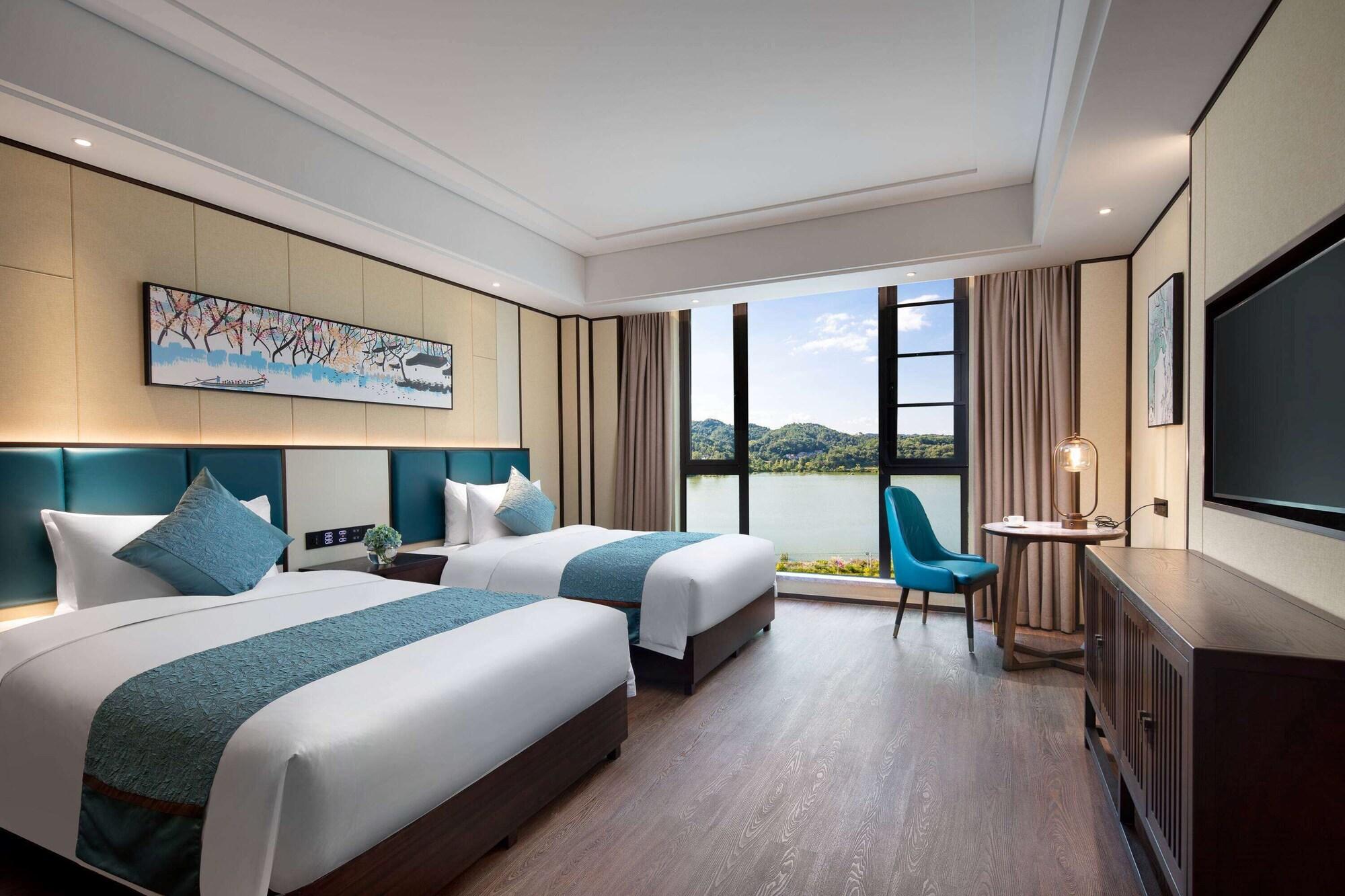 Ramada by Wyndham Yingshan Jiulongwan Resort 9/26