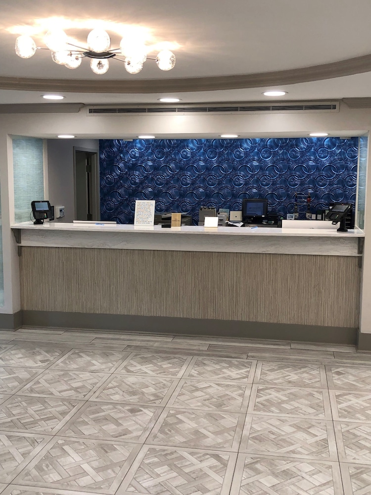 WaterView Casino and Hotel Trademark Collection by Wyndham 5/28