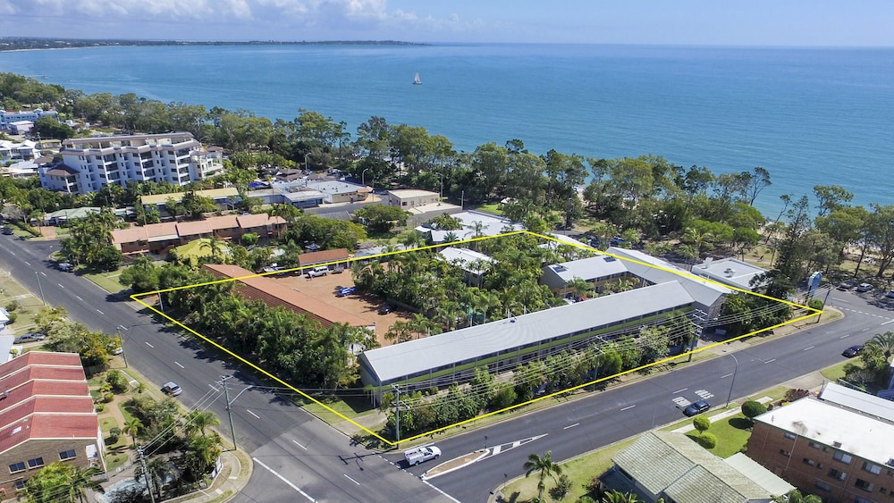 The Beach Motel Hervey Bay 61/72