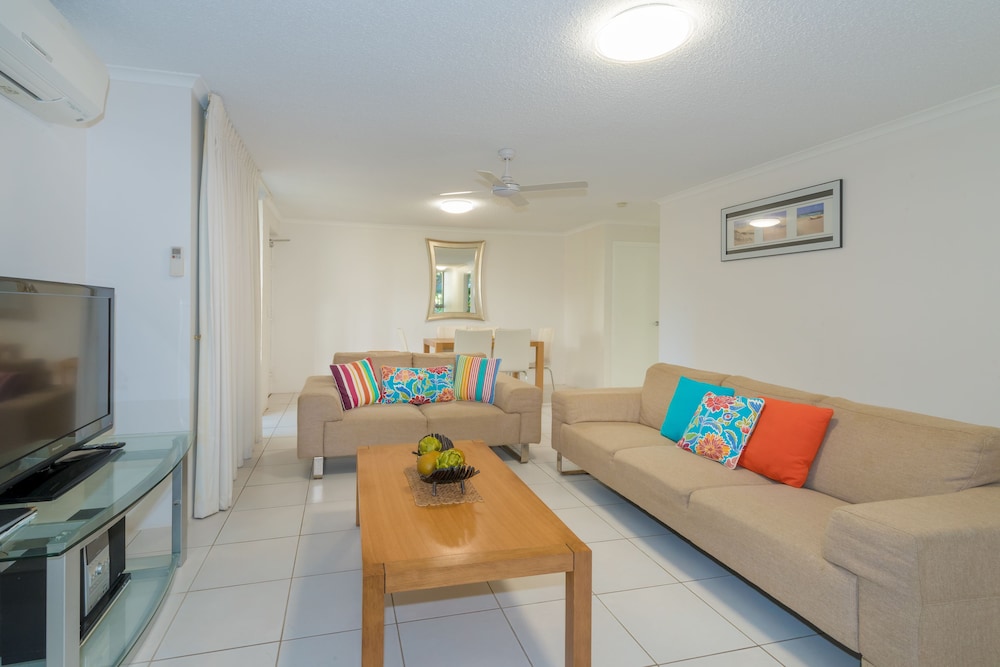 MUNNA BEACH APARTMENTS 49/66