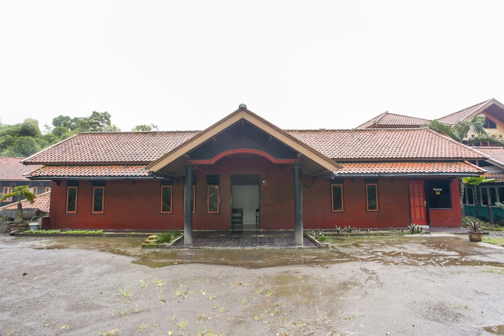 SPOT ON 2584 Hotel Karya Nunggal Asri 2/20