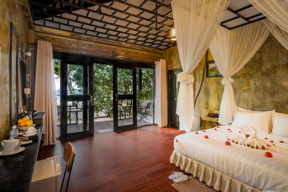 Koh Rong Hill Beach Resort 27/63