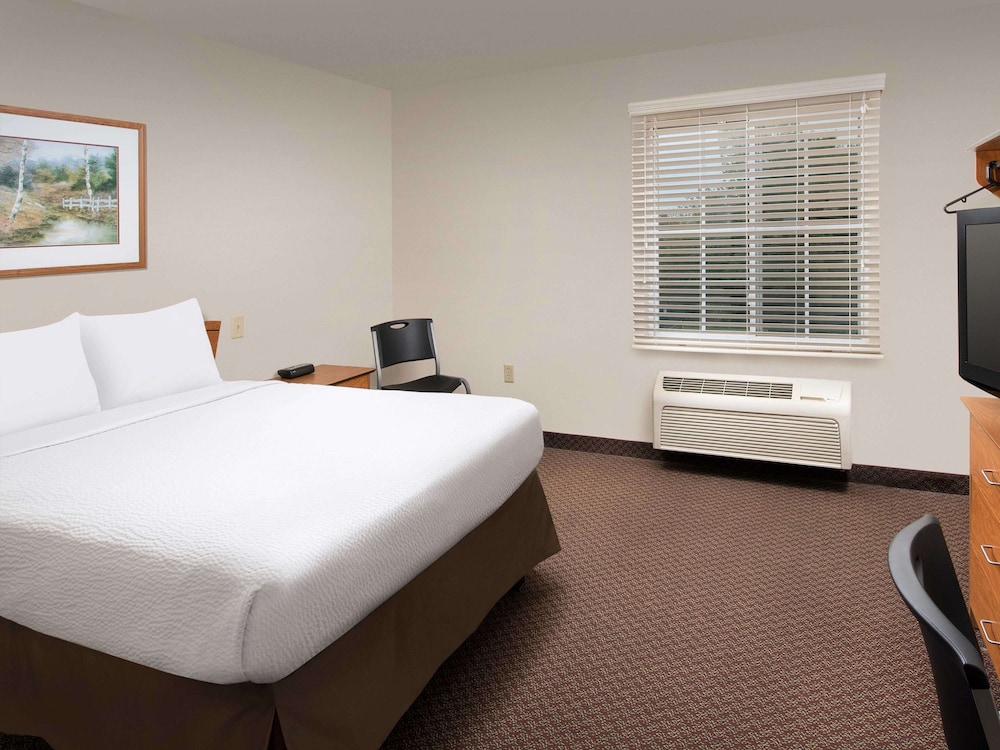 Extended Stay America Select Suites - Kalamazoo - West 19/43