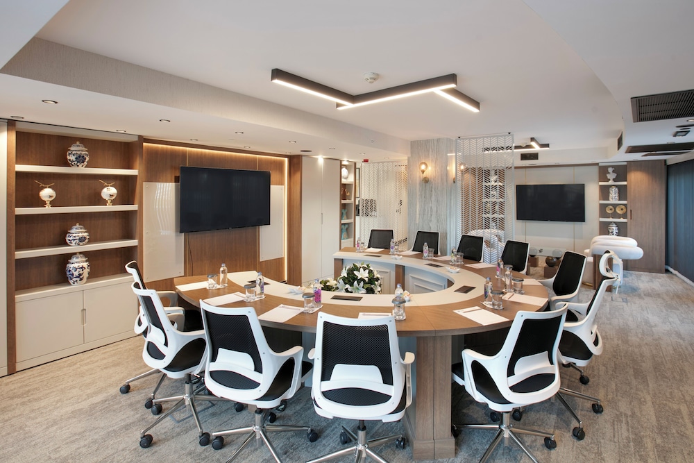 Limak Eurasia Luxury Hotel 38/49