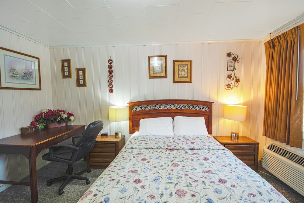 Sunflower Motel Hiawatha By OYO 29/53