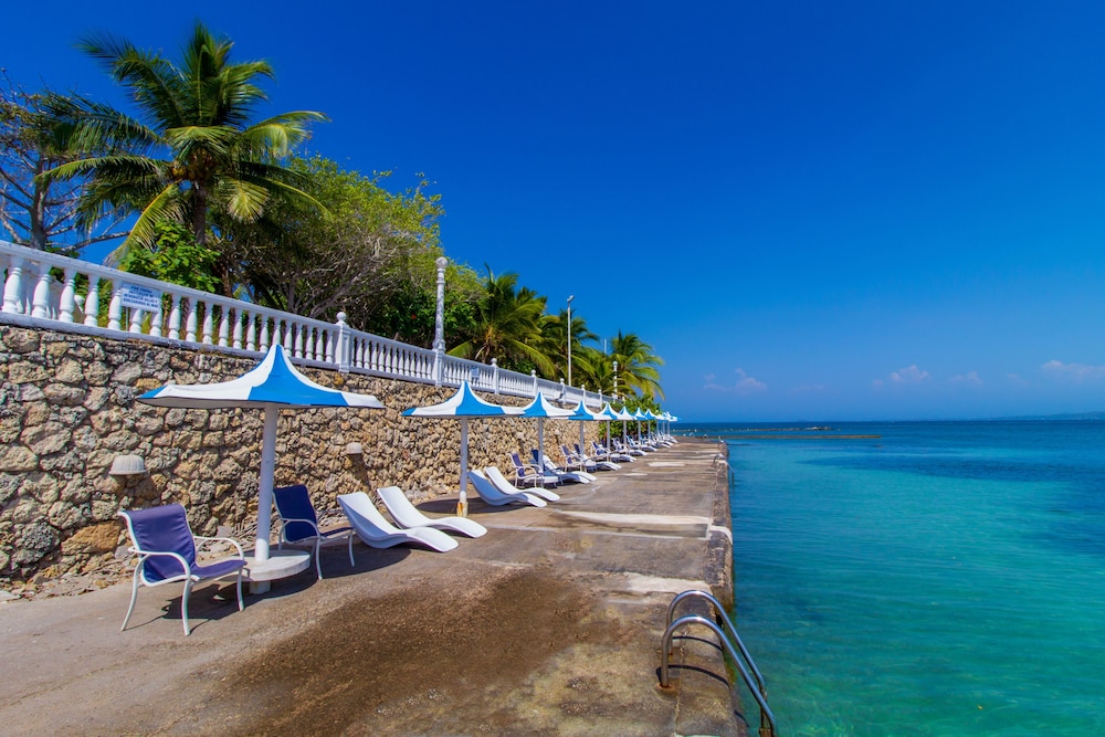 Hotel Cocoliso Island Resort 11/75