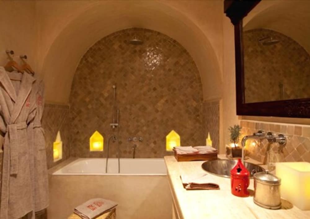 Riad Charai 43/77