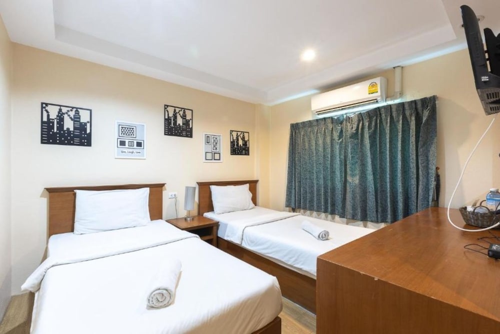 Sleep At Phuket 20/50