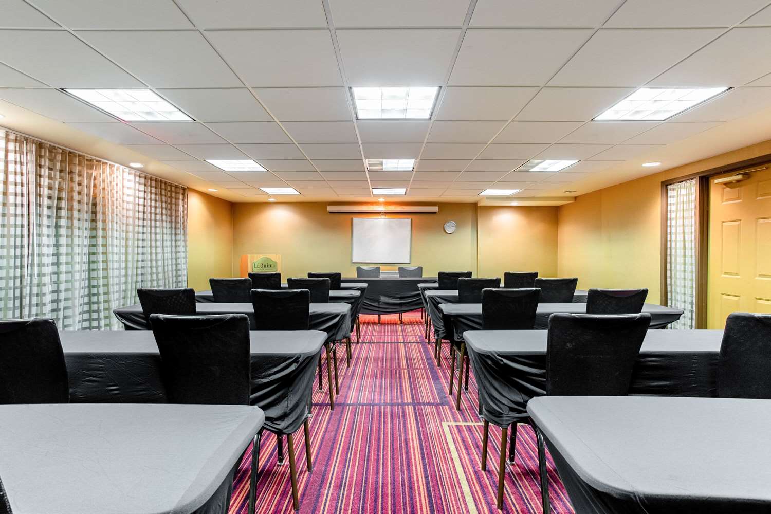 La Quinta Inn Suites Raleigh Crabtree 42/49