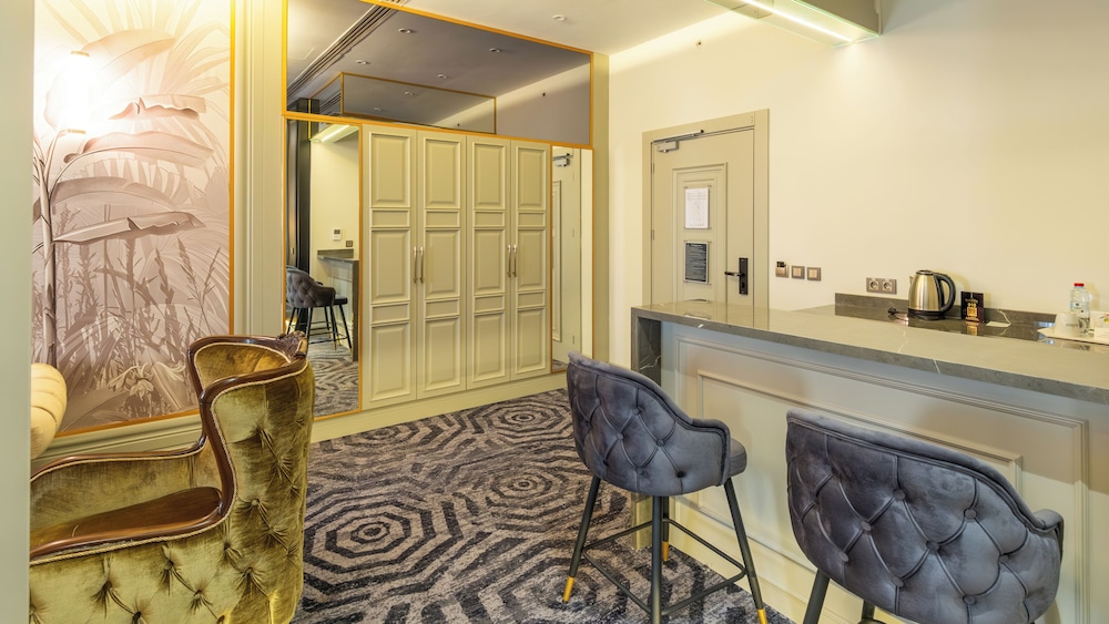 Teymur Continental Hotel 7/46