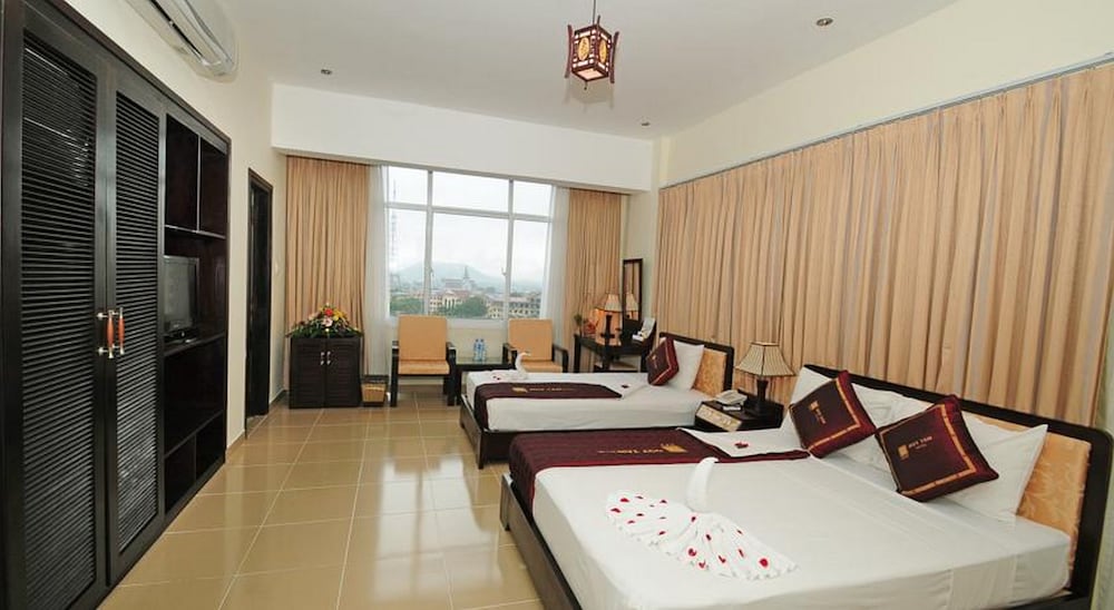 Duy Tan 2 Hotel 12/30