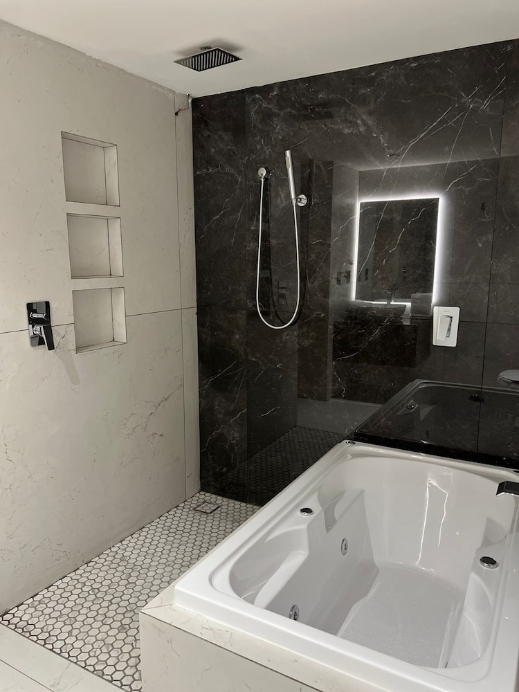 Hotel Lepanto 65/68