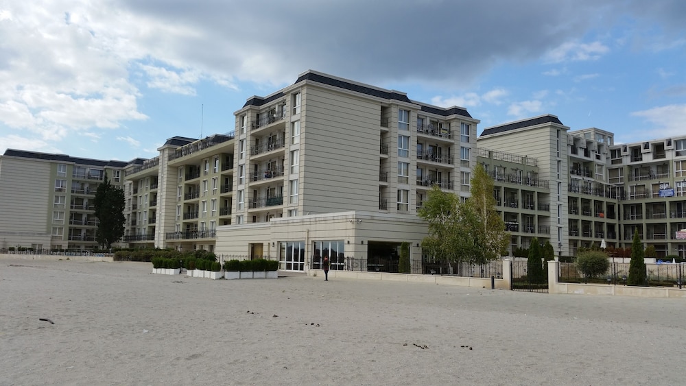 Festa Pomorie Resort 39/50