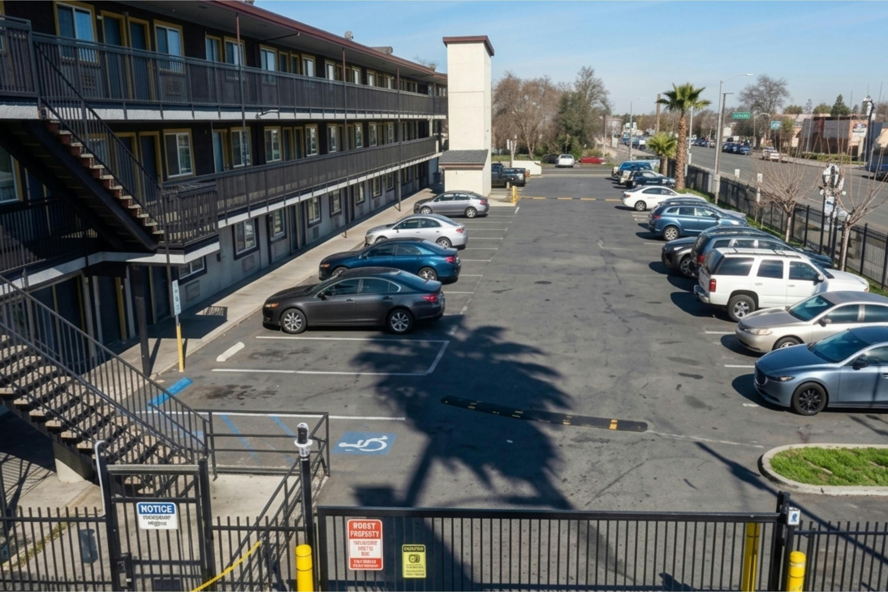 Sacramento Inn & Suites Cal Expo I-80 27/35