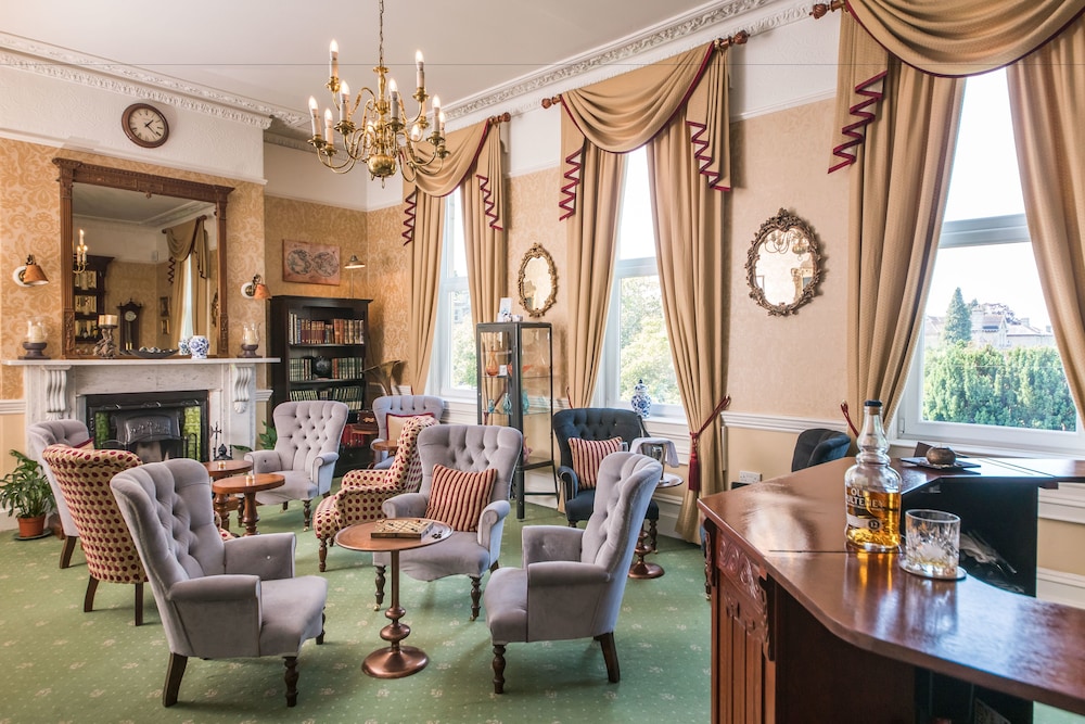 Oldfields House 24/50