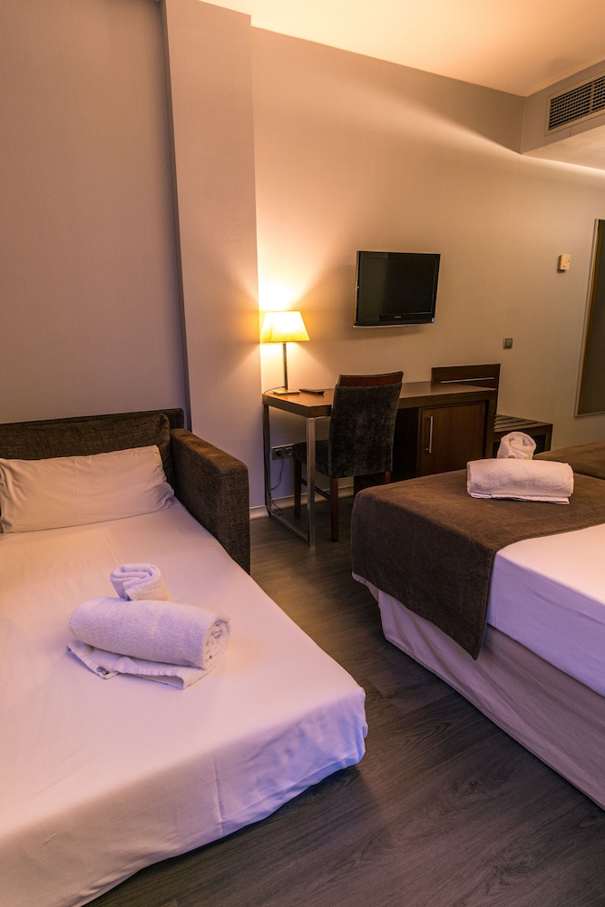 Madanis Hotel 14/50
