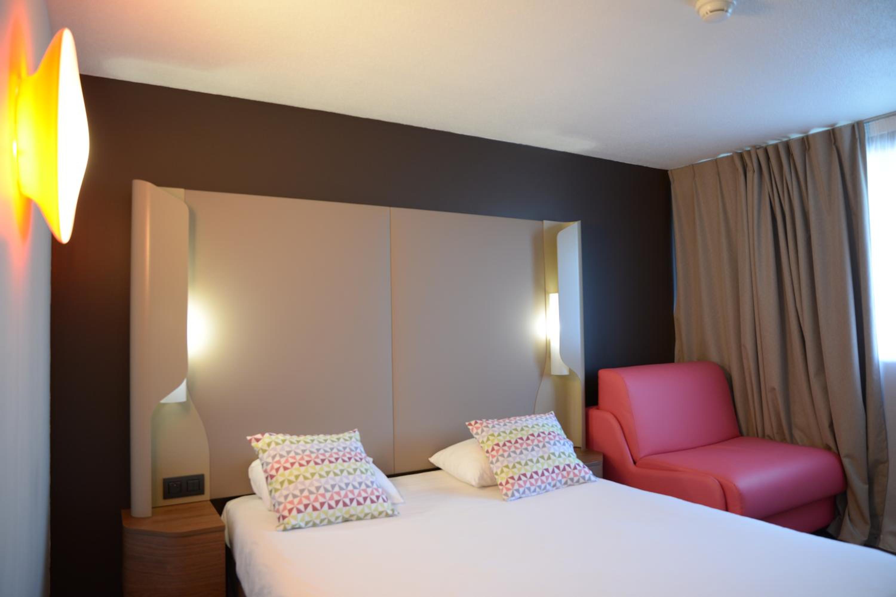 Room, Double Bed
