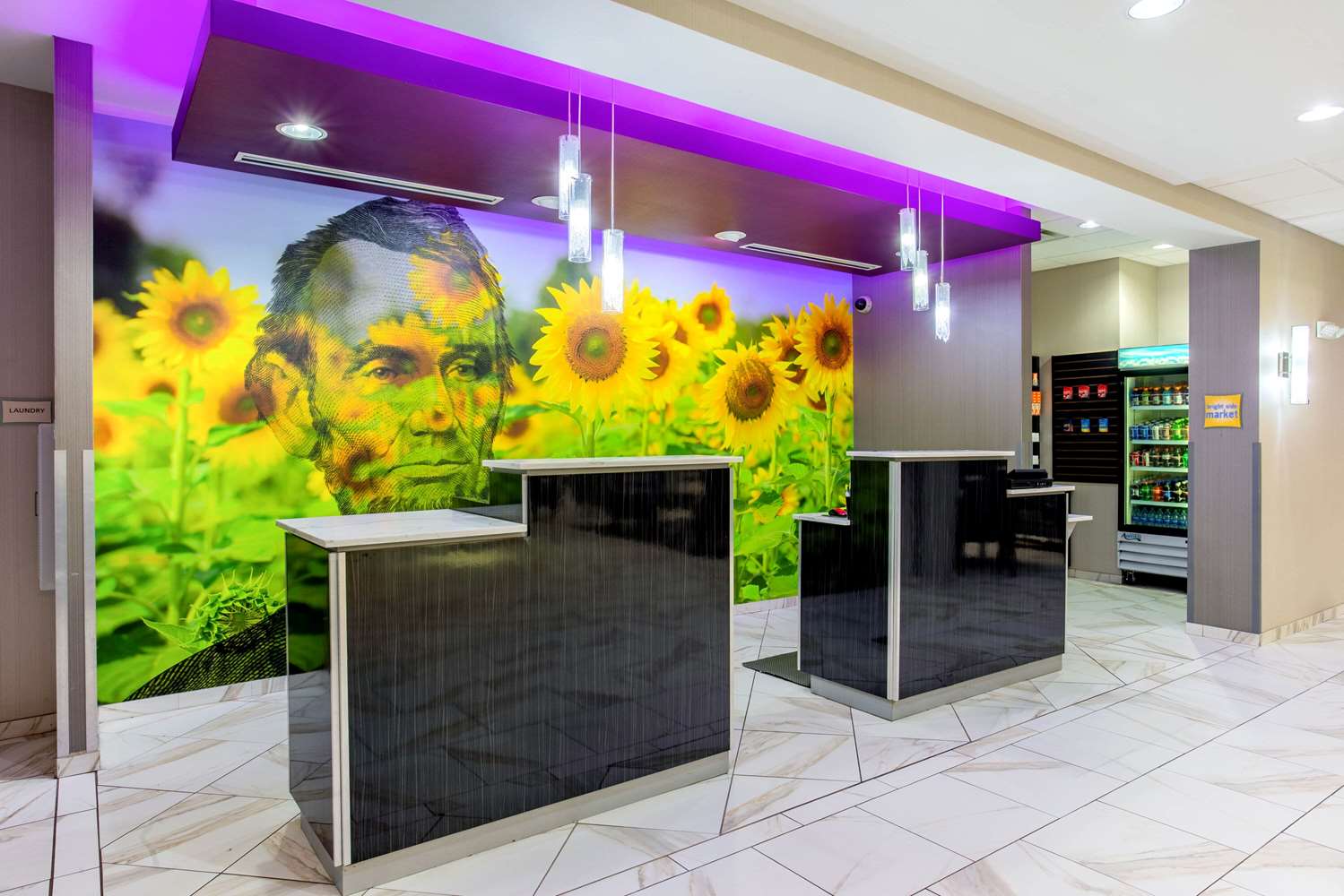 La Quinta Inn And Suites By Wyndham Springfield IL 14/63