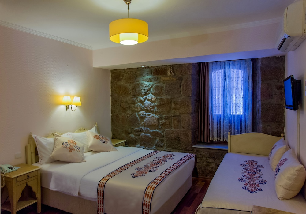 Assos Nazlihan Hotel 13/77