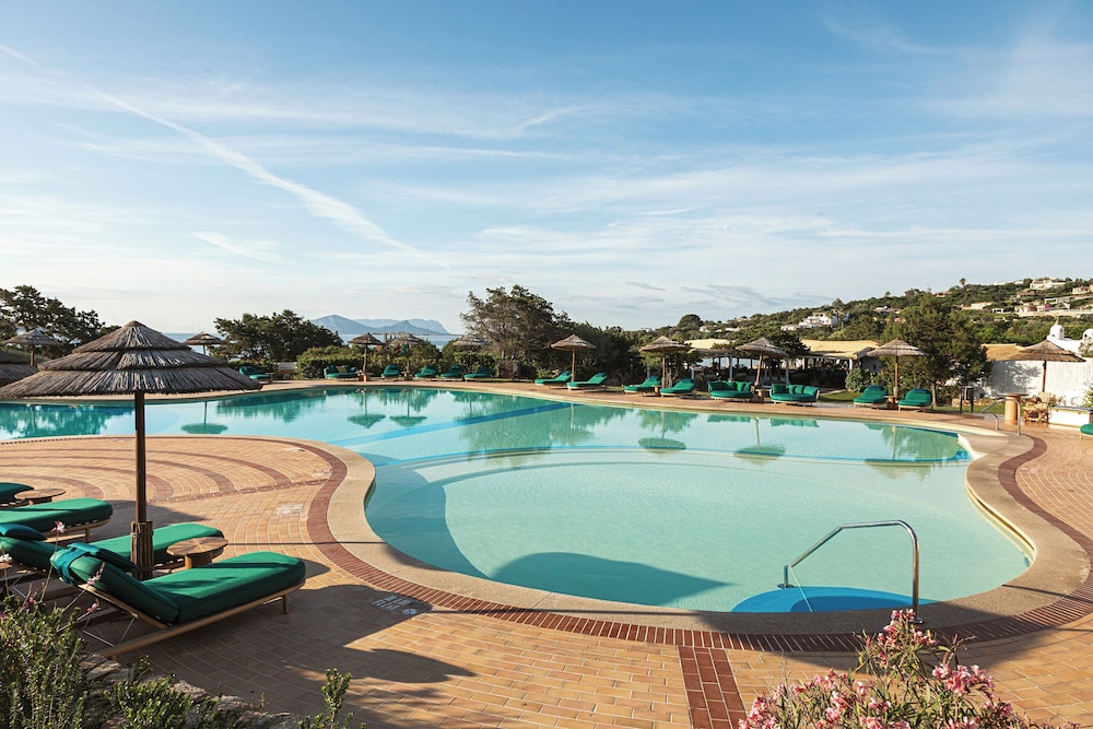 Hotel Romazzino, a Luxury Collection Hotel, Costa Smeralda 30/50