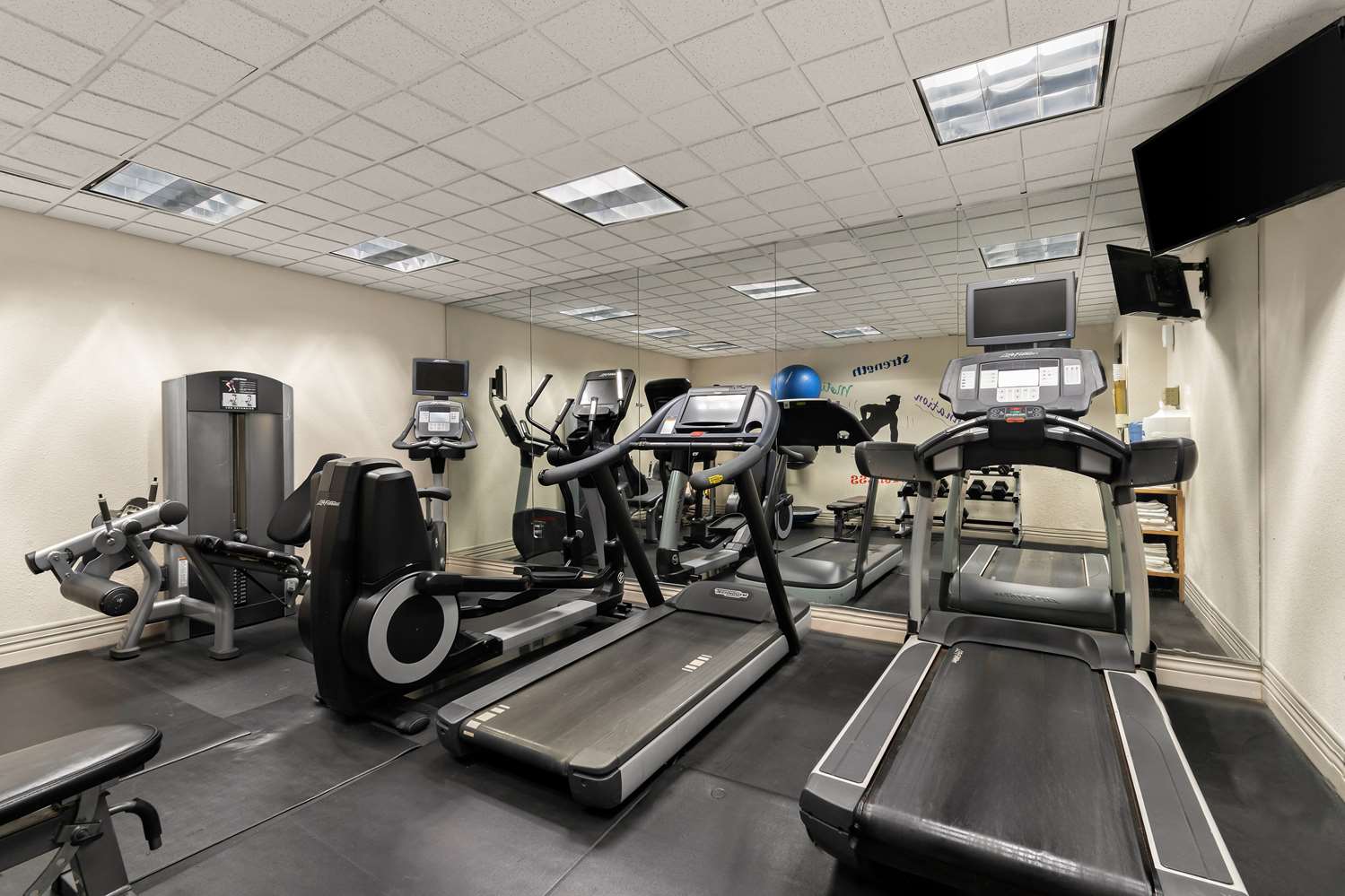 Ramada By Wyndham Harrisburg/Hershey Area 36/59
