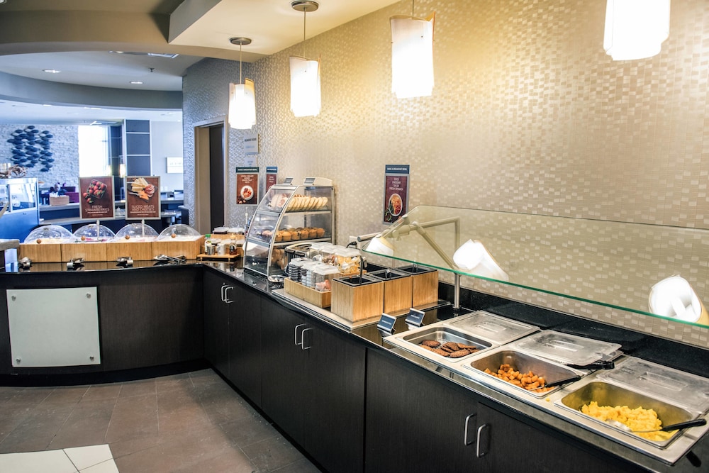 SPRINGHILL SUITES PUEBLO DOWNTOWN 39/47