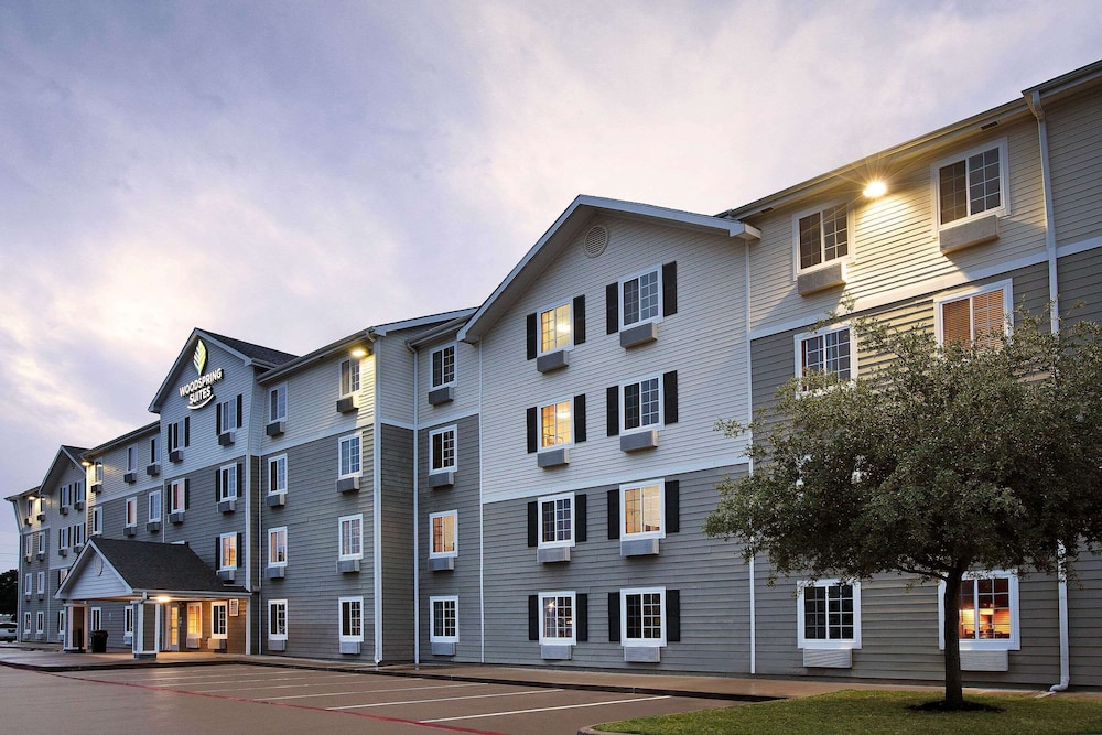 WoodSpring Suites Houston Willowbrook photo3
