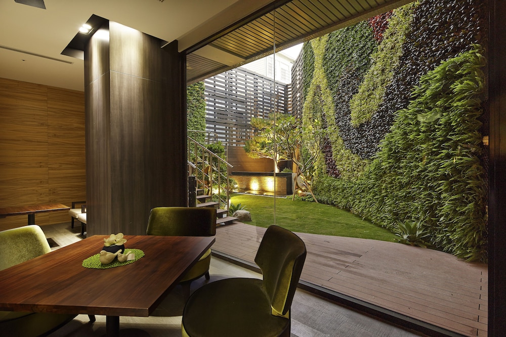 La Vida Hotel 23/38