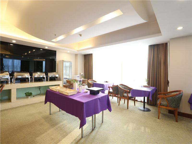 Lavande Hotel (Dongguan Tangxia Tianhong Shopping Center) 45/54