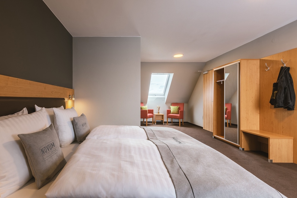 Garner Hotel Stuttgart - Zuffenhausen By IHG 13/61