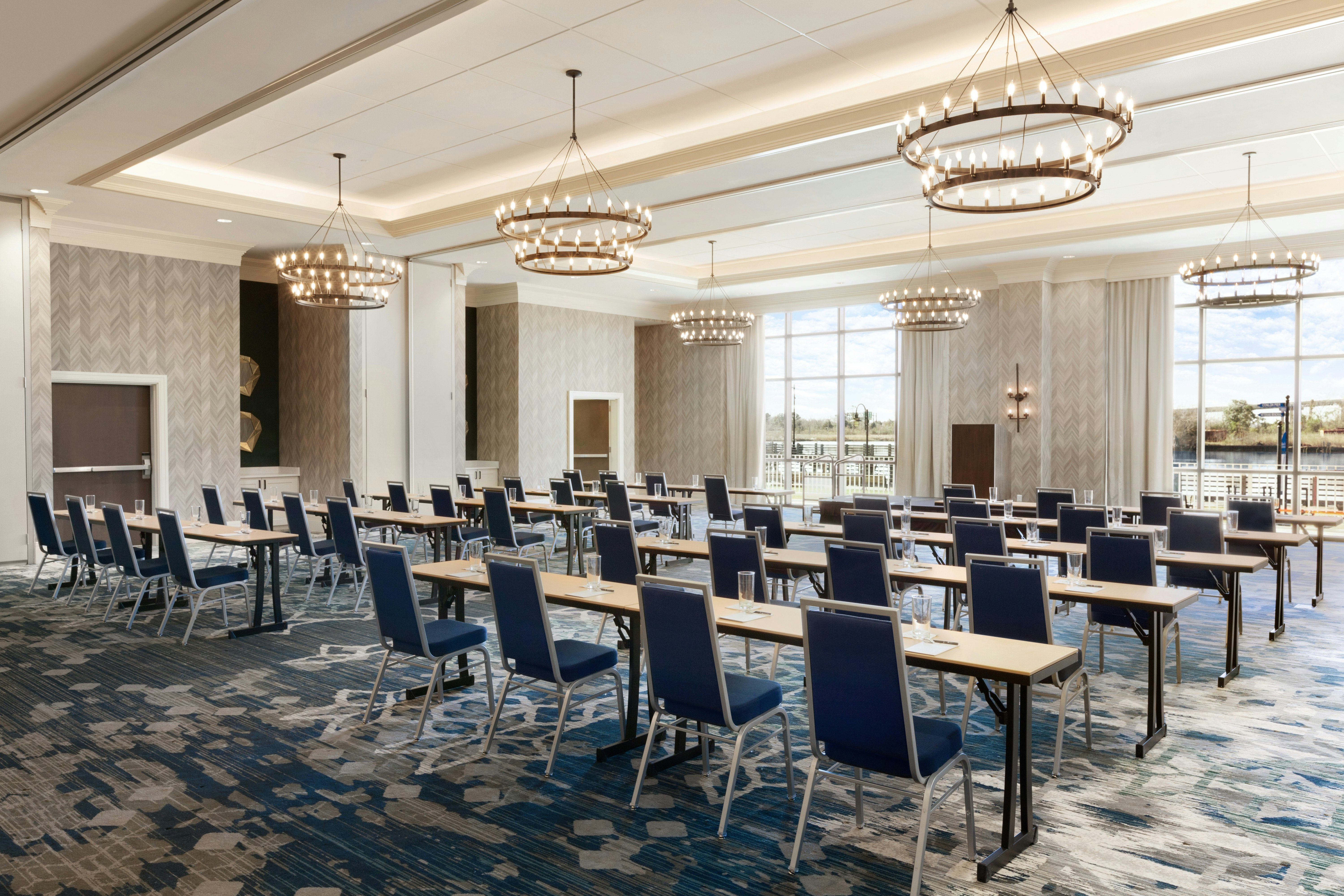 Embassy Suites by Hilton Wilmington Riverfront 67/76