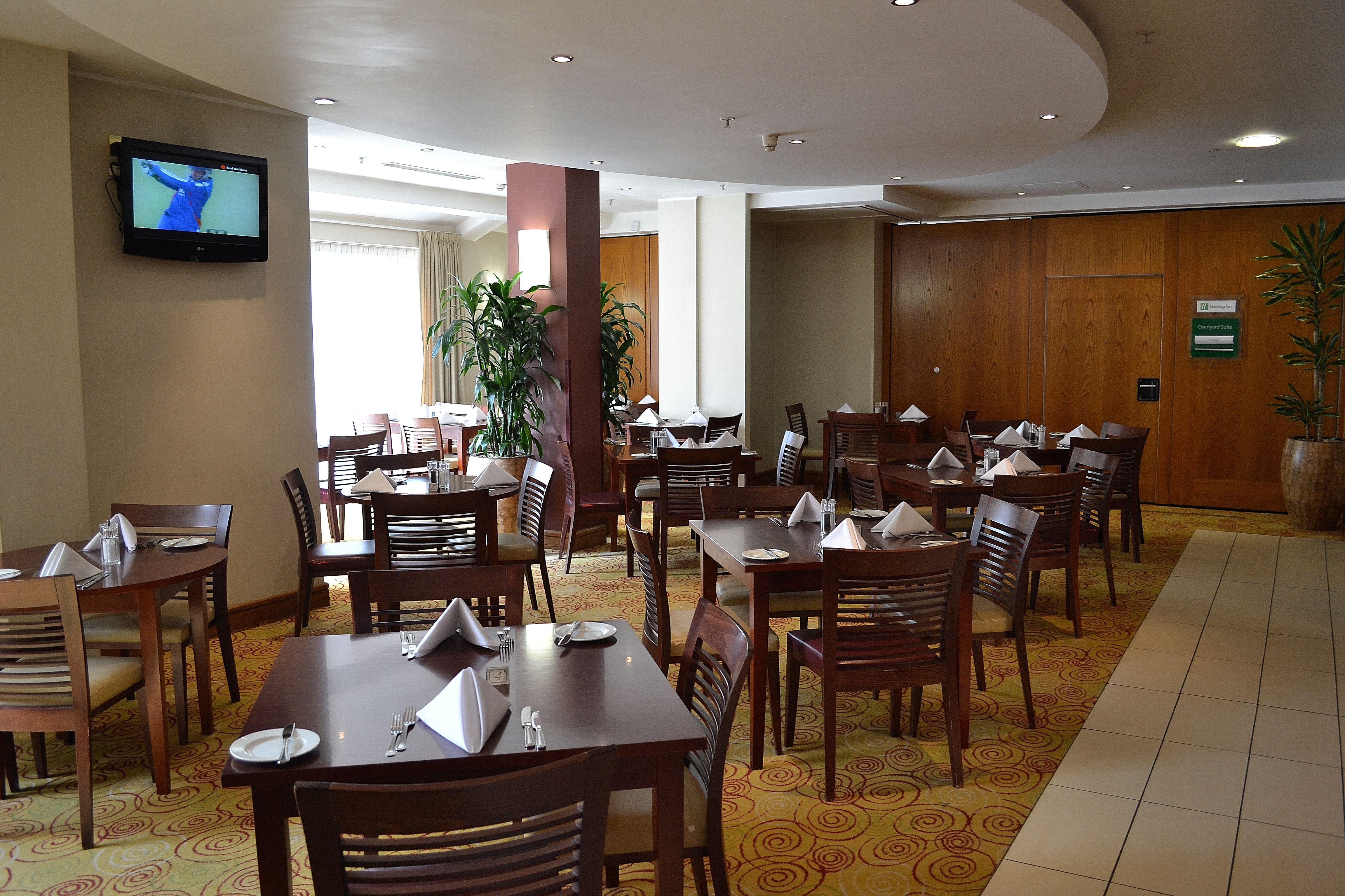 HOLIDAY INN NORTHAMPTON 31/50
