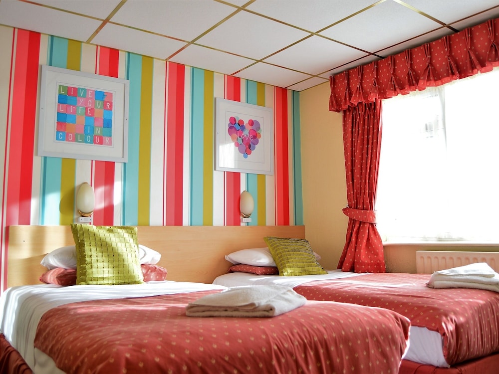 The Oak Lea Hotel 17/40