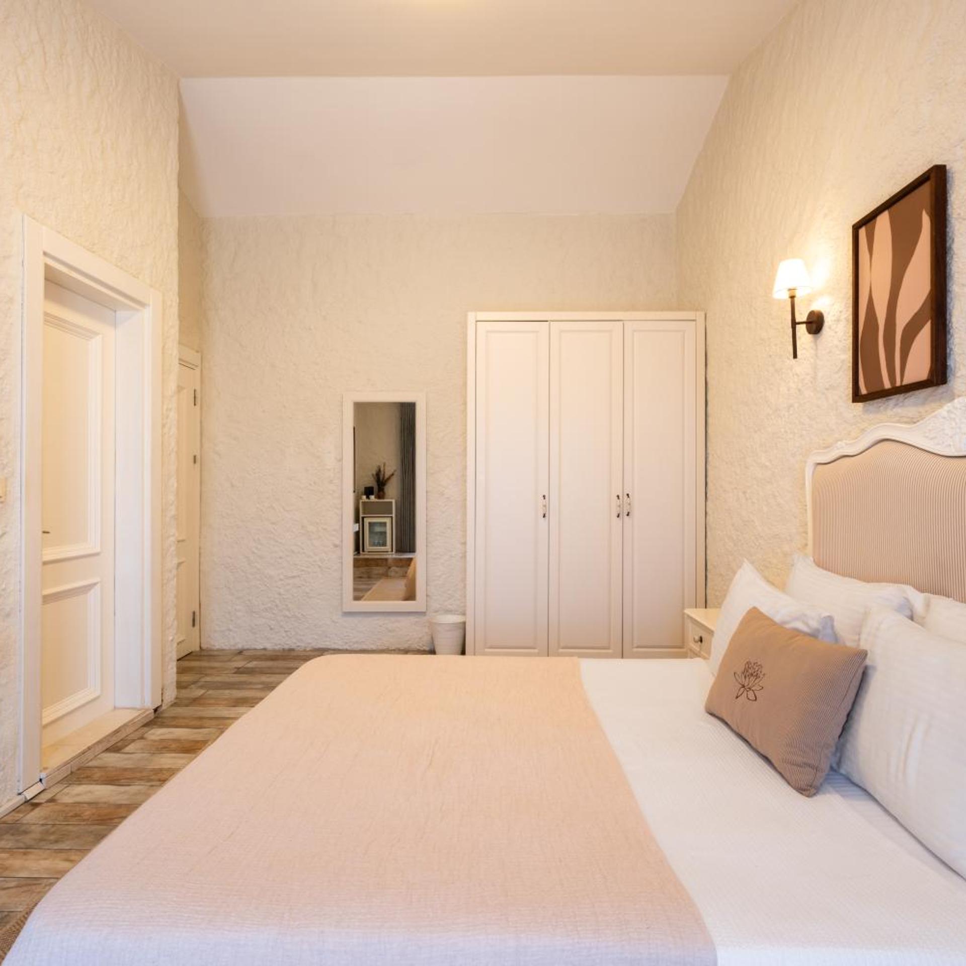 Lotus Koyici Hotel 7/17