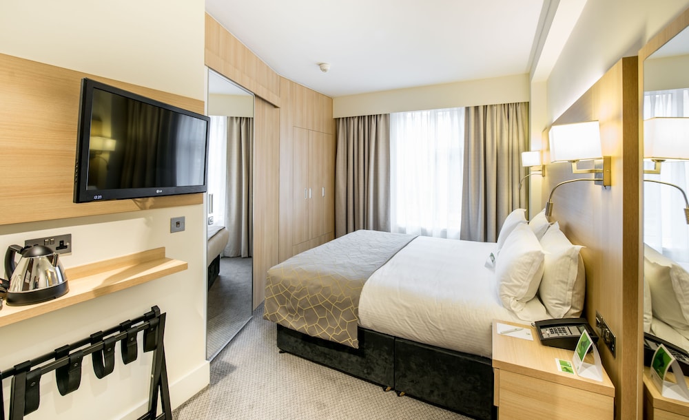 Holiday Inn London - Kensington High St. by IHG 25/81