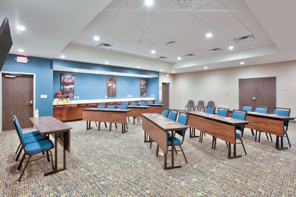 Hampton Inn & Suites Dalhart 20/27