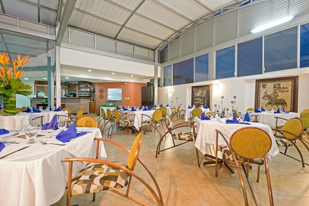 Hotel Dann Combeima 54/67