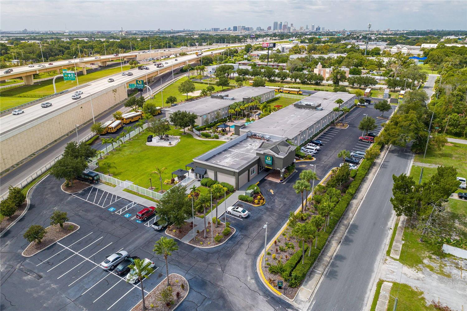 Quality Inn & Suites Tampa near Fairgrounds and Casino 14/16